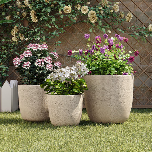 3-Piece Beige & Yellow Magnesium Oxide Planter Set, 16.9–11.22 in