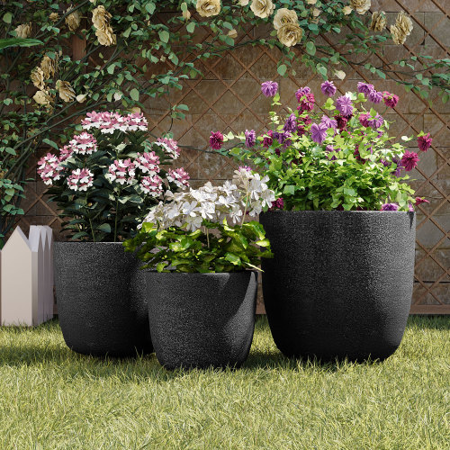 Set of 3 Black Magnesium Oxide Round Planters, 16.9/13.9/11.22 in